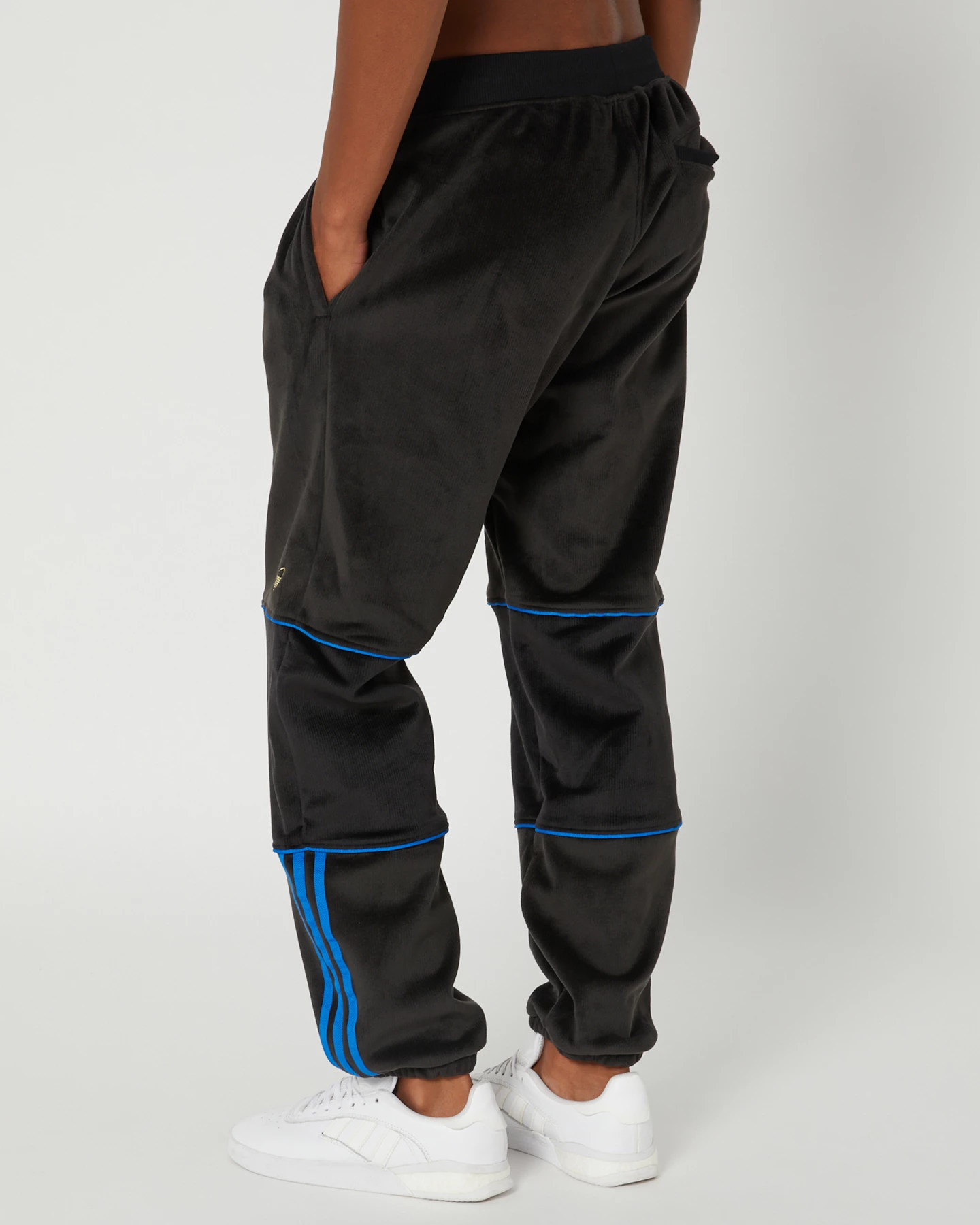 ADIDAS Tj Mens Velour Pant 3 ADIDAS Tj Mens Velour Pant - Image 3