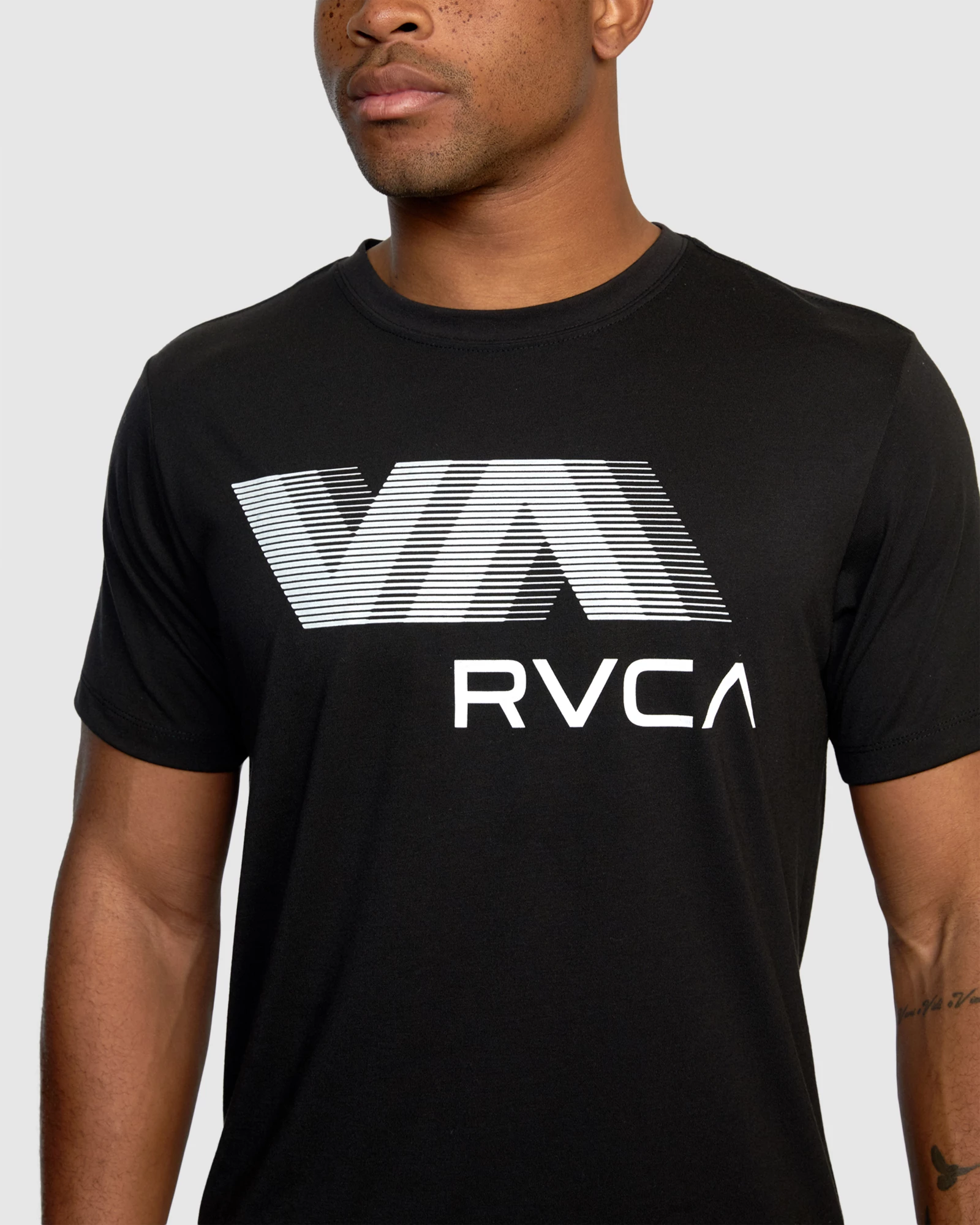 Va Rvca Blur Ss Tee Black 4 Va Rvca Blur Ss Tee Black - Image 4