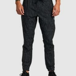 RVCA Thug Rose Yogger Pant Ii