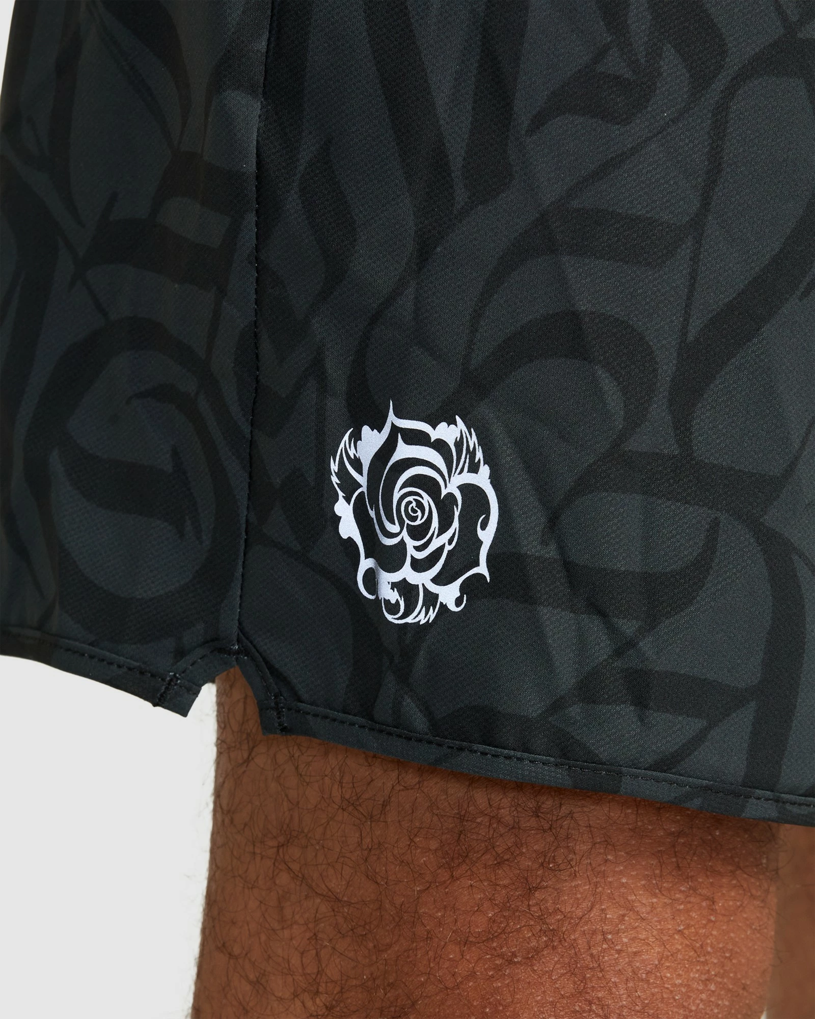 RVCA Thug Rose Yogger Stretch Performance Shorts 5 RVCA Thug Rose Yogger Stretch Performance Shorts - Image 5