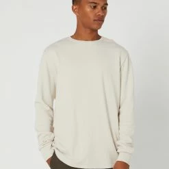 Silent Theory Curved Hem Crew