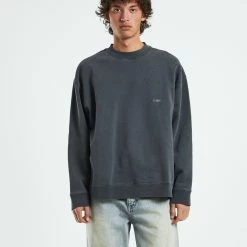 BLACK NOISE WHITE RAIN Fracture Crew Pewter