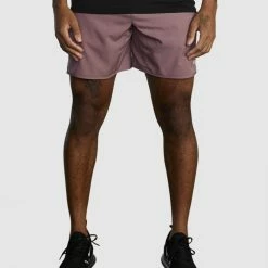 RVCA Yogger Iv Short 17